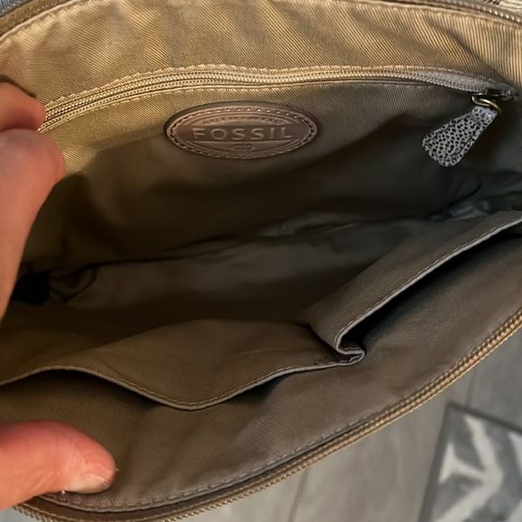 New Fossil Leather Crossbody Bag - Picture 5 of 6